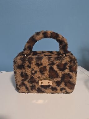 Topshop Vintage Fluffy Leopard Print Box Bag